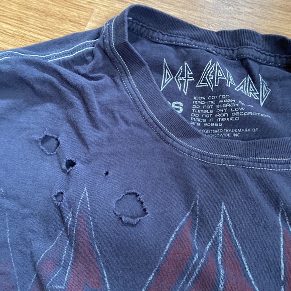 Oversized destroyed def leopard shirt - Picture 2 of 4